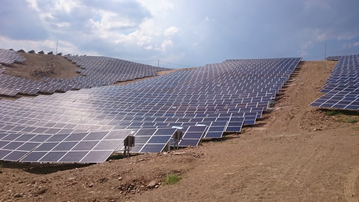 Arevo importará inicialmente 130.000 unidades de los módulos solares fotovoltaicos de Tamesol para varios proyectos que suman 37 MW.